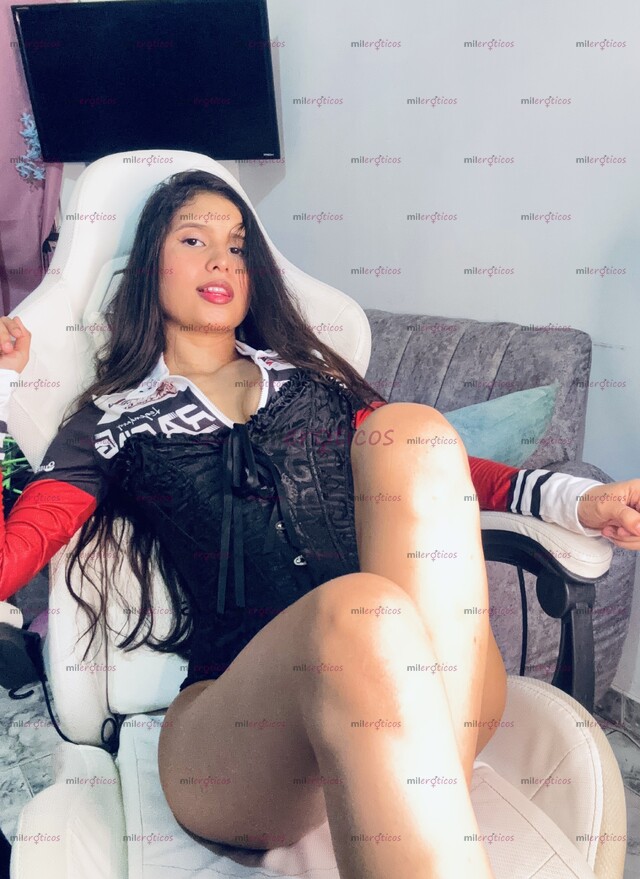 FOTOS DE SOY MEG TU PEQUEÑA , DULCE Y CALIENTE JOVENCITA