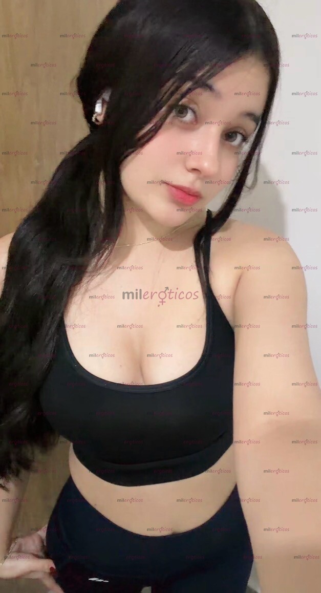 FOTOS DE SOFÍA 19 ESTUDIANTE ALTA DELGADA PIEL CLARA