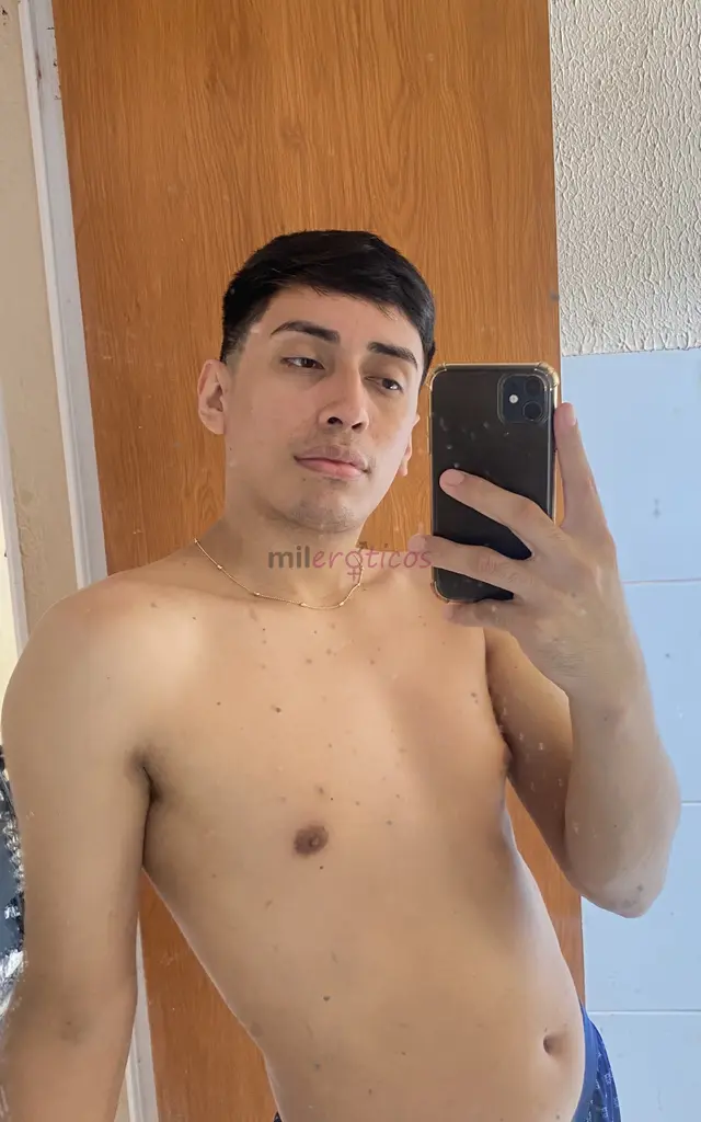 Gt sou uma profissional dedicada e muito prazerosa no que faco prezo por um atendimento discreto respeitoso e de qualidade onde o seu bem estar e o se...