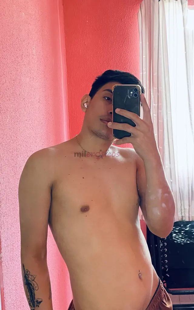 Gt sou uma profissional dedicada e muito prazerosa no que faco prezo por um atendimento discreto respeitoso e de qualidade onde o seu bem estar e o se...