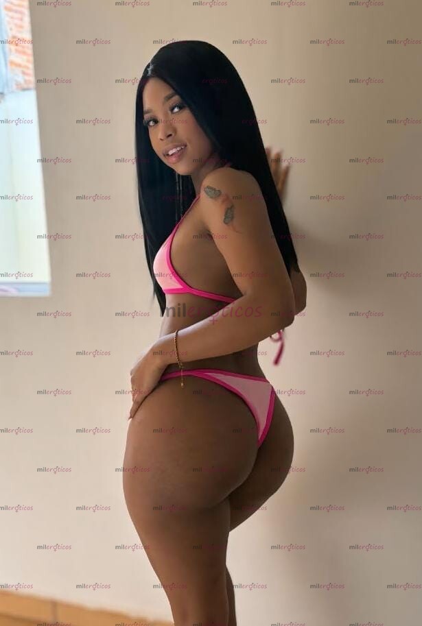 FOTOS DE HERMOSA MORENA COLOMBIANA, MUY COMPLACIENTE