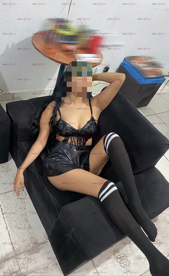 FOTOS DE CHICA PETTITE RICA NATURAL !!!LA MÁS DESEADA POR TODOS LA MÁS COMPLACIENTE REAL