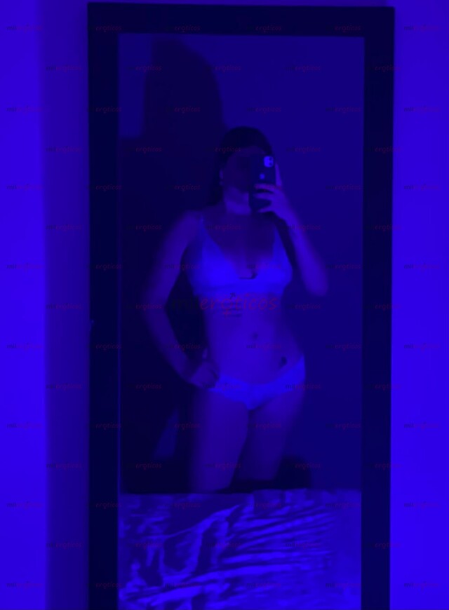 FOTOS DE SOFIA 18 AÑITOS, LINDA Y COMPLACIENTE RICO SEXO ORAL