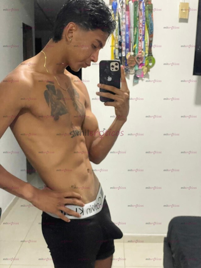 FOTOS DE CHICO SON UN BUEN CUERPO Y UN BUEN PENE A TU GUSTO
