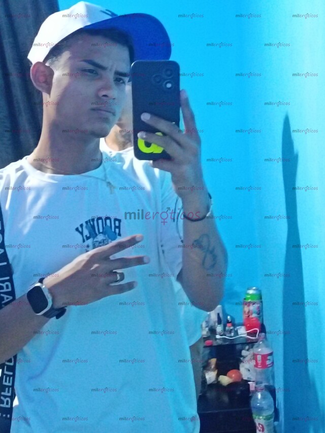 FOTOS DE CHICO VARONIL VERSÁTIL MUY COMPLACIENTE