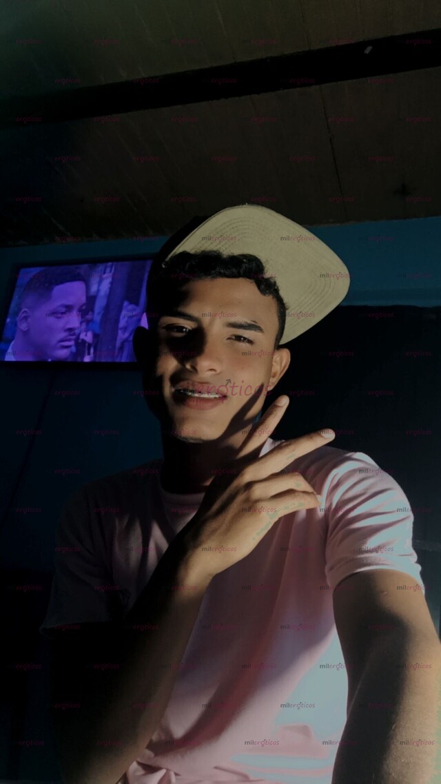 FOTOS DE CHICO VARONIL VERSÁTIL MUY COMPLACIENTE