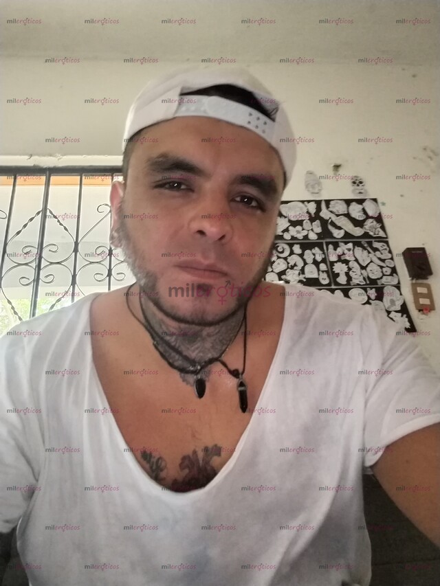 FOTOS DE MACHO HETERO TATUADO DURADERO CON LA VERGA MAS RICA DE TODO PLAYA DEL CARMEN