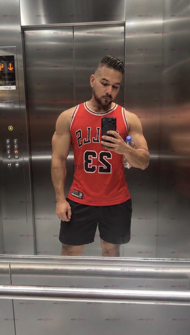 FOTOS DE COACH DE GYM MORBOSOCASADO VEN ATENDERTE CONMIGO PARA QUE LA PASES RICO