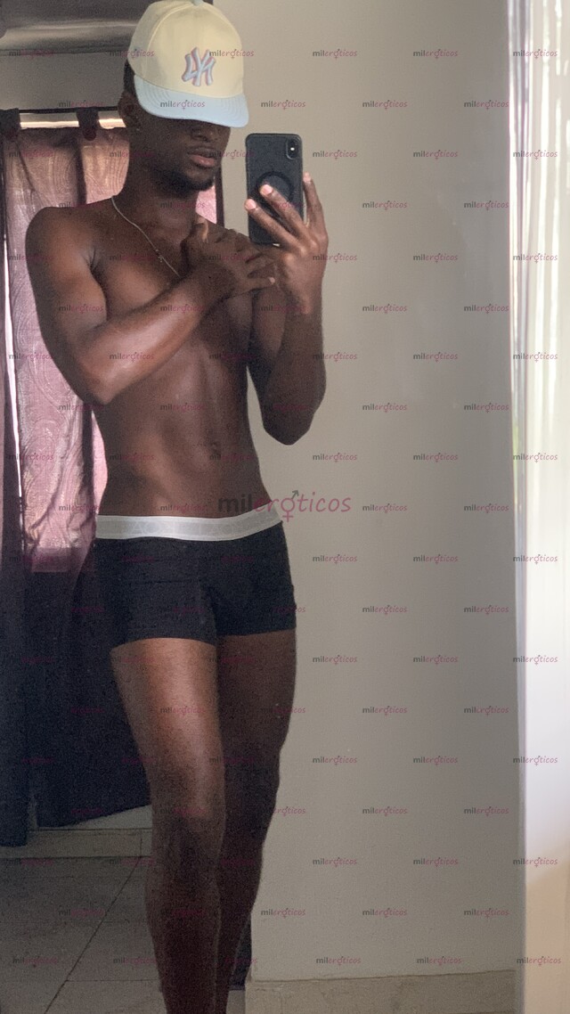 FOTOS DE SERÉ TU MEJOR COMPAÑÍA Y QUIZÁS TU TENTACIÓN FAVORITA