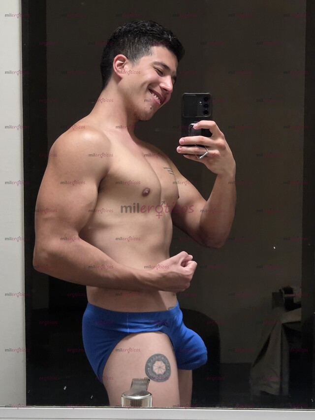 FOTOS DE ACTIVO BISEXUAL CALIENTE, FIT, 18 CM, DOMINANTE, RISUEÑO Y MUY MORBOSO