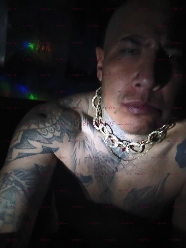 FOTOS DE TATUADO CHACALON SEXI CALIENTE VARONIL Y DIVERTIDO CUMPLO TATUADOR