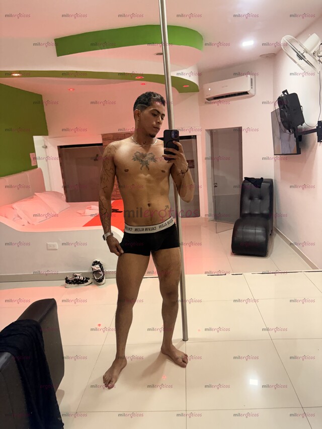 FOTOS DE MORENO SANTANDEREANO VERGON LECHERO EN TU CIUDAD