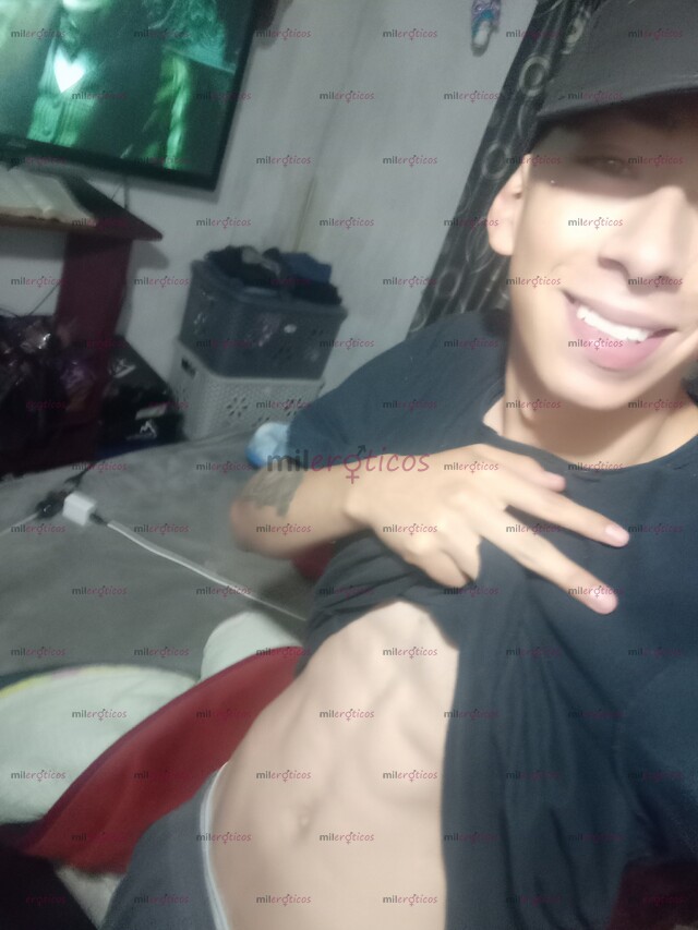 FOTOS DE JOVEN, ATRACTIVO Y DISCRETO TU PLACER, MI PRIORIDAD,MODERNO Y CON. 20 CM PARA TI