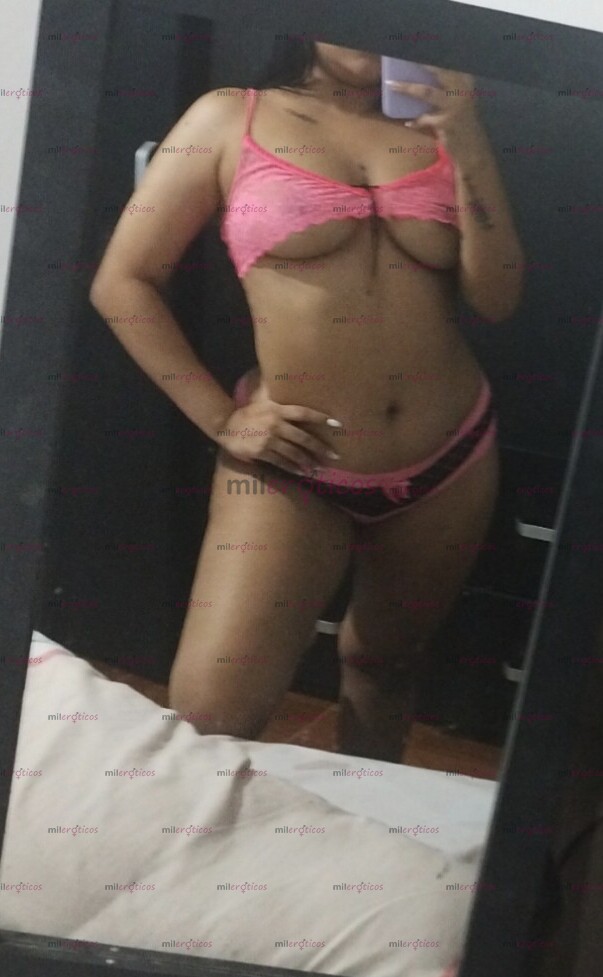 FOTOS DE HERMOSA MUJER DE 22 AÑOS CON APTO PRIVADO