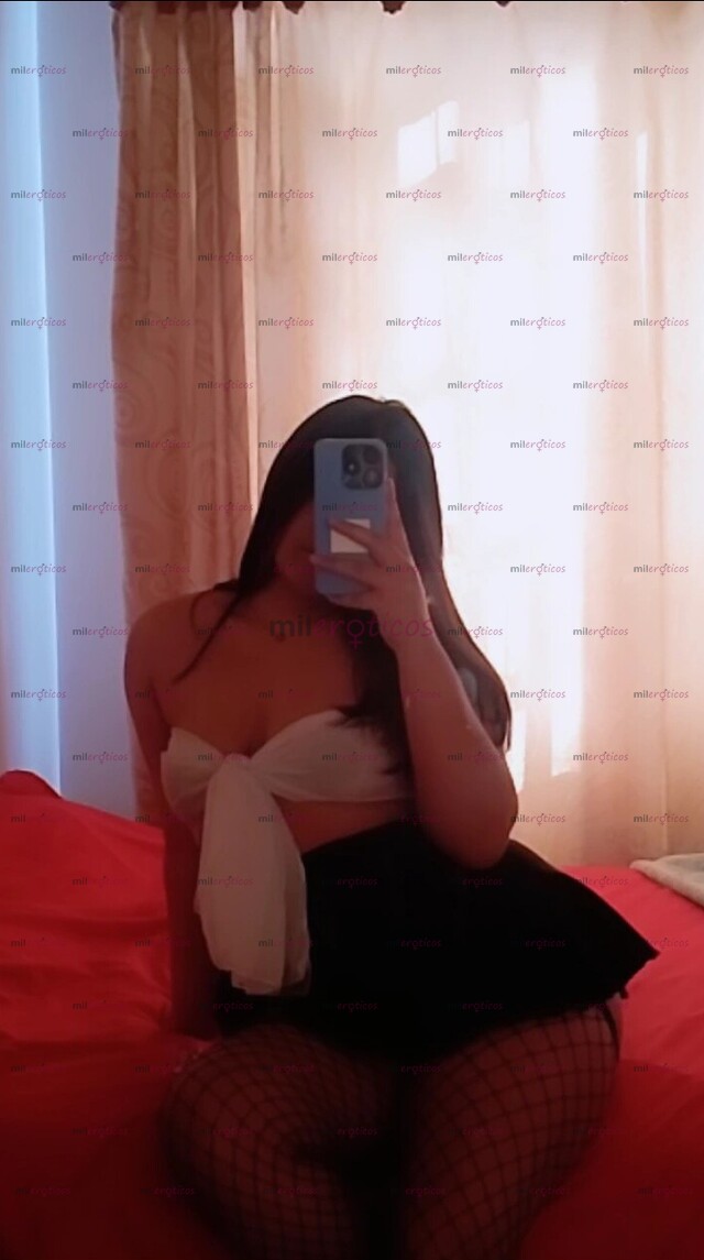 FOTOS DE DANY HERMOSA MORENA CON MUCHAS GANAS DE SEXO