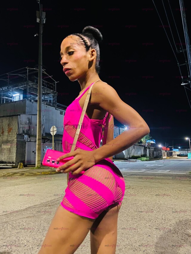 FOTOS DE LLEGO TU LINDA MORENA CALIENTE Y COMPLASIENTE EN TODO LO QUE QUIERAS