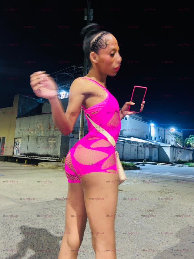 FOTOS DE LLEGO TU LINDA MORENA CALIENTE Y COMPLASIENTE EN TODO LO QUE QUIERAS