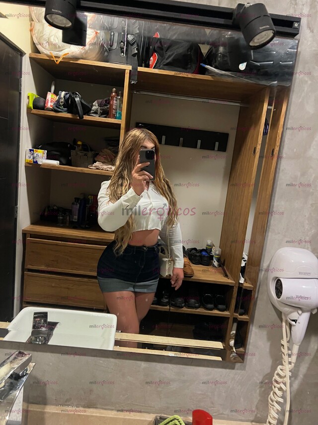 FOTOS DE MELANI CHICA TRANS SENSUAL SUMISA ATRACTIVA DISPONIBLE PARA TI