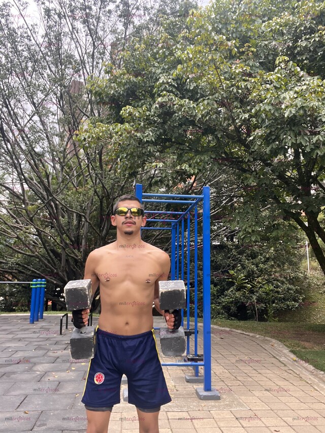 FOTOS DE PASIÓN E INTERÉS MARLON ATIENDE TUS DESEOS MÁS PROFUNDOS