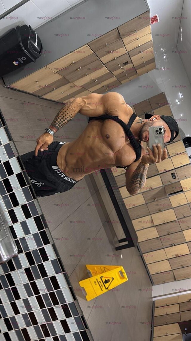 FOTOS DE TOP FITNESS MAN CALIENTE, COMPLACIENTE Y MUY RENDIDOR. CUMPLIRÉ TUS FANTASÍAS