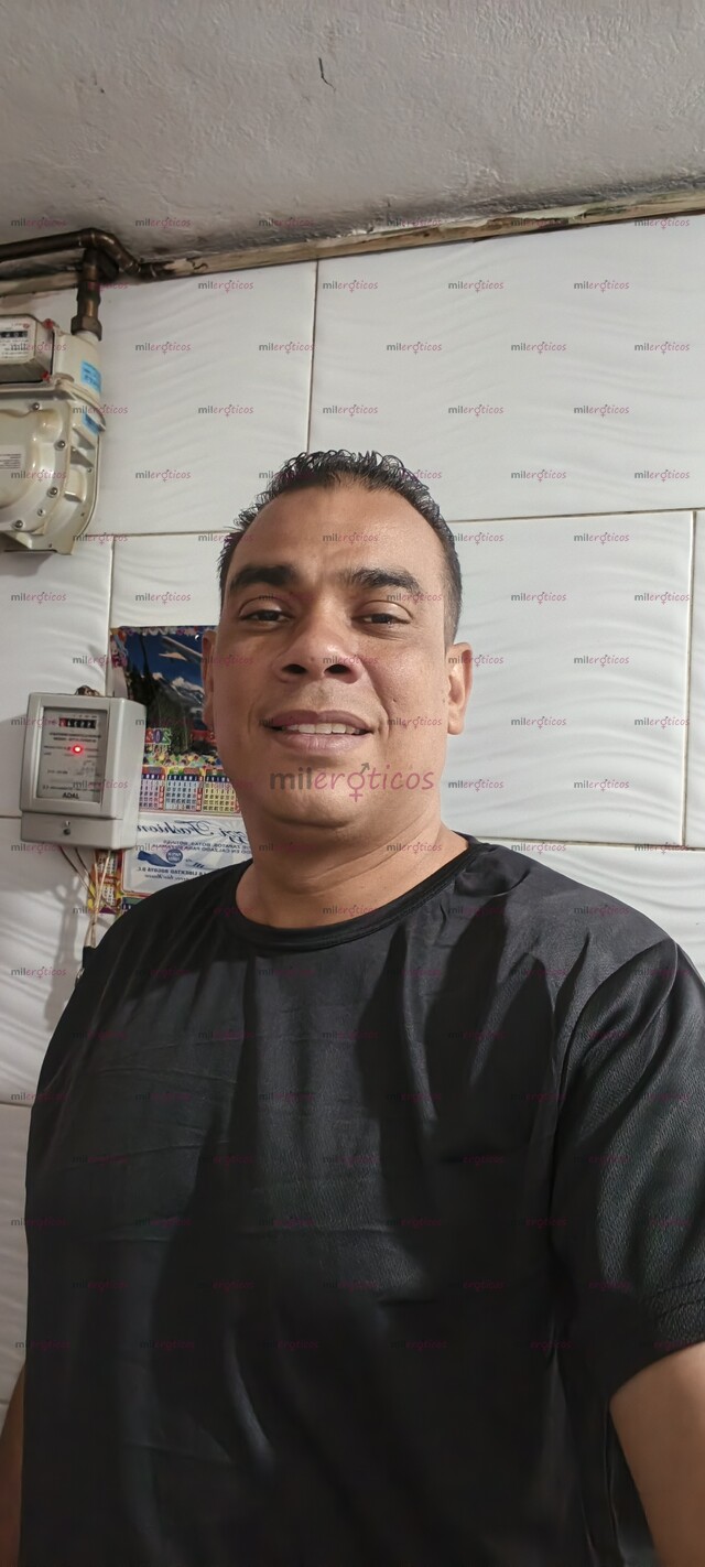 FOTOS DE ME OFREZCO PARA DAMA O PAREJA. SERVICIO OCACIONAL SIN COMPLICACIONES