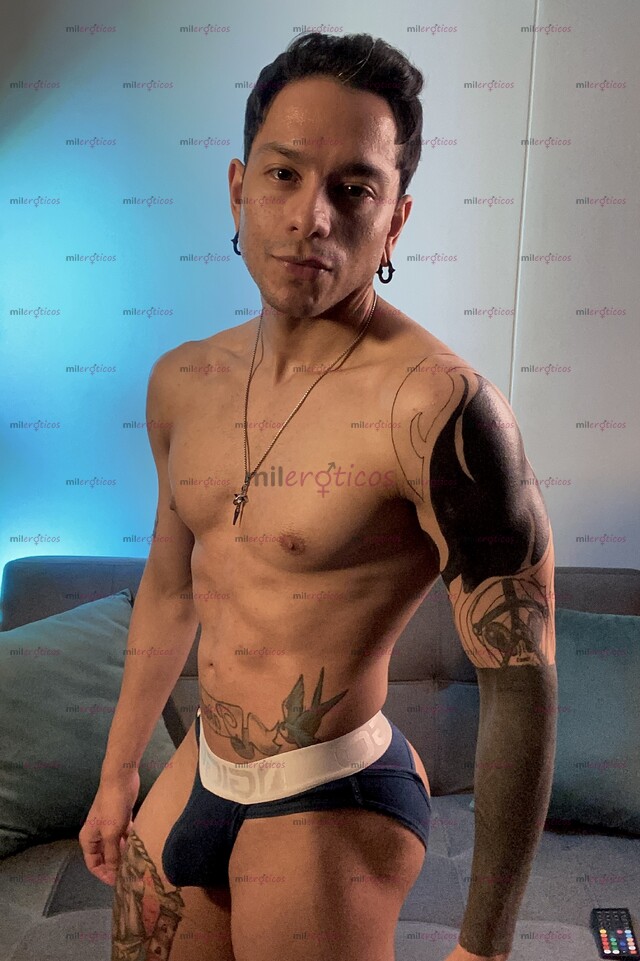 FOTOS DE TWINK MORBOSO APASIONADO CON GANAS DE COMPLACERTE