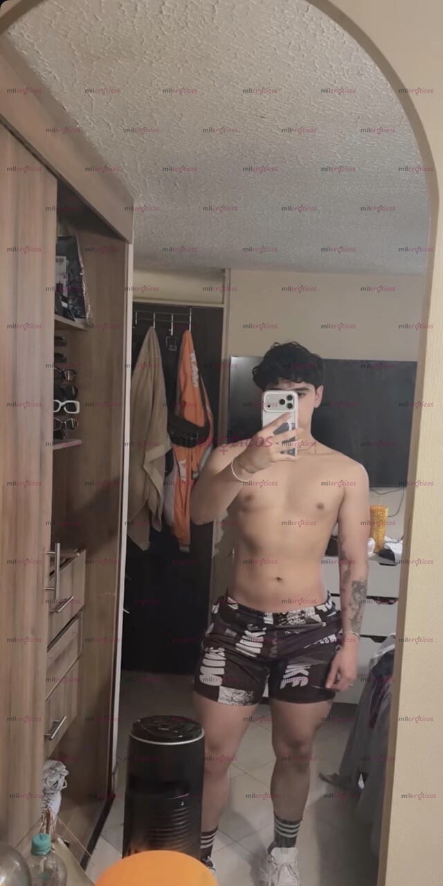 FOTOS DE JOVEN PASIVO, COMPLACIENTE CON BUEN CULO