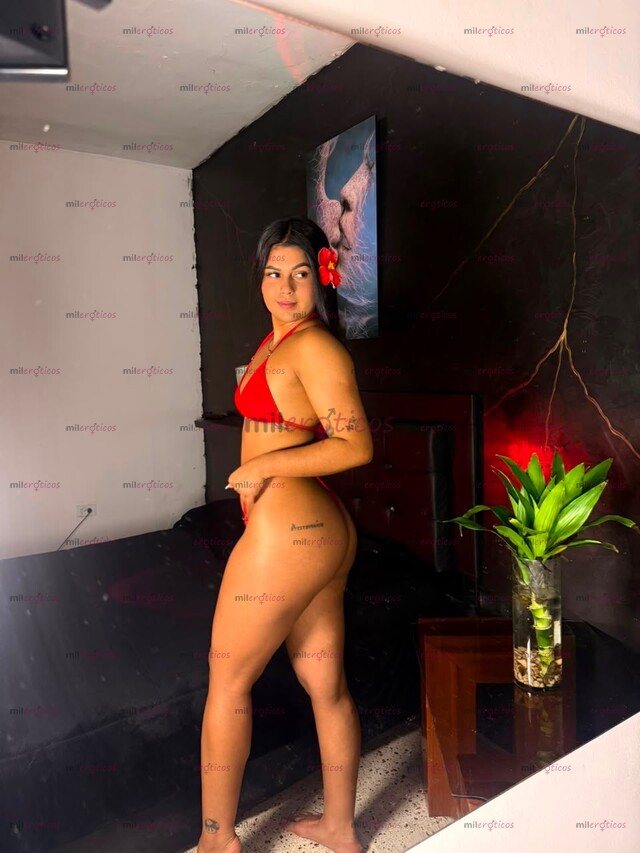 FOTOS DE SCARLETT SEXY FLAQUITA ARDIENTE Y EXCITANTE