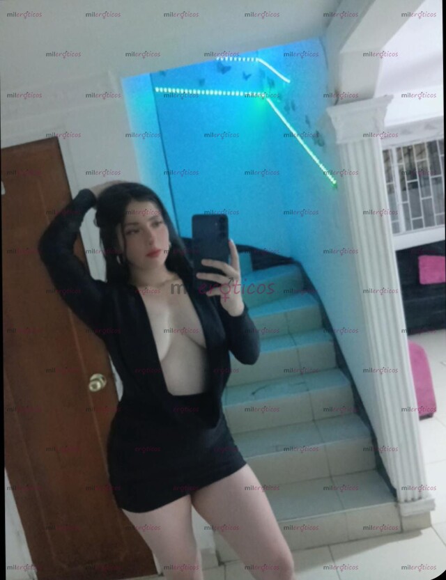 FOTOS DE NUEVA!!! RUBIA DE TETAS DELICIOSAS LLISTA PARA SACARTE TU LECHE, VEN Y TE DEJAS.