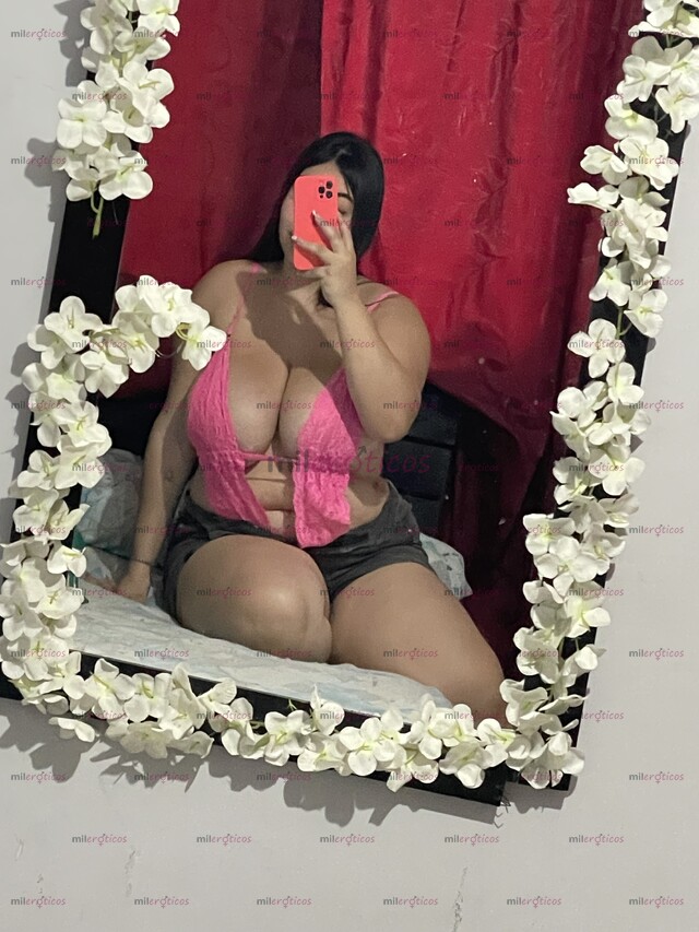 FOTOS DE HERMOSA PAISITA DE 19 AÑOS CON UNA CARITA ANGELICAL DISPUESTA