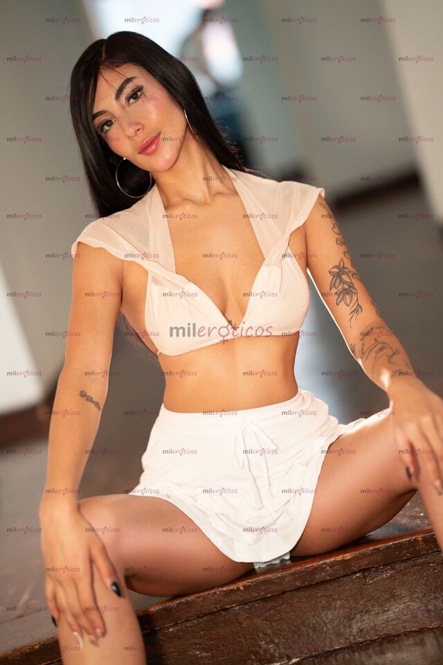 FOTOS DE TENGO 20 AÑOS, ROLA DE BOGOTÁ, CABELLO NEGRO, DELGADA CON CURVAS, SENSUAL