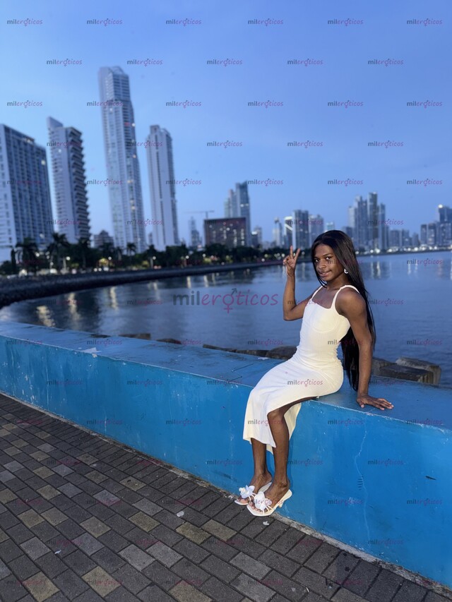FOTOS DE CHICA TRANS VENEZOLANA Y SEXY EN TU LINDA CUIDAD DE MEDELLÍN