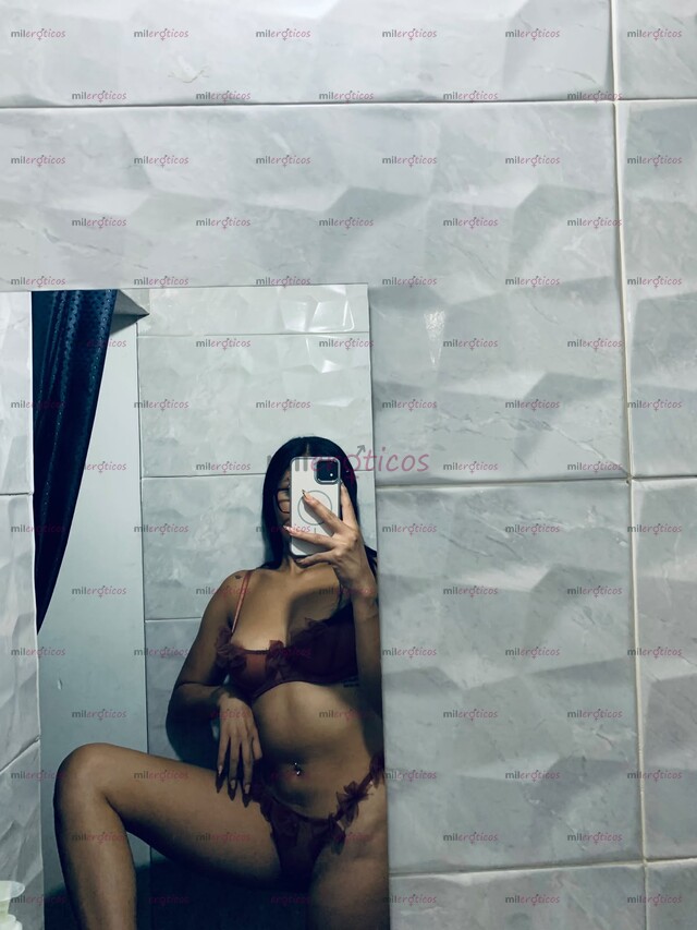FOTOS DE HOLA AMORES LINDOS SOY KARLA UNA CHICA EXÓTICA ESPONTÁNEA DIVERTIDA SABROSA