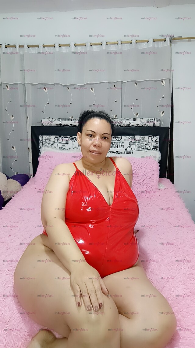 FOTOS DE HERMOSA MILF, GORDIBUENA, MUY CALIENTE Y SEXY
