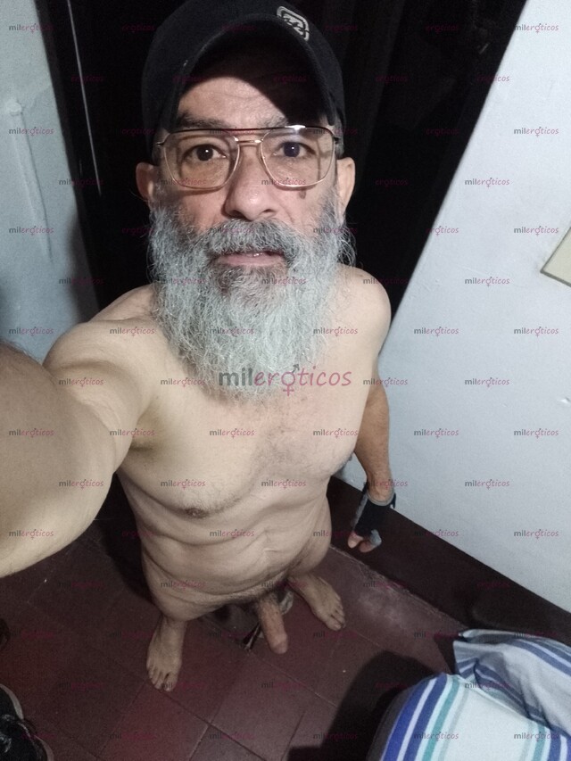 FOTOS DE MASAJISTA VETERANO EN MASAJES OFREZCO SERVICIO PERSONAL POR HORA EN MEDELLIN