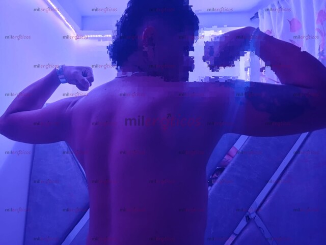 FOTOS DE JAMES TU CHICO CALIENTE QUE BUSCAS CHICAS MUY CACHONDAS