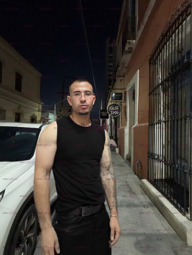 FOTOS DE COSTEÑO DISPONIBLE TTATUADO CM20 MIDO 1.77 SERIO DISCRETO VARONIL Y VELLUDO