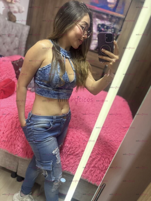 FOTOS DE ANGIE LINDA MONA SANTANDEREANA DISPUESTA A COMPLACERTE