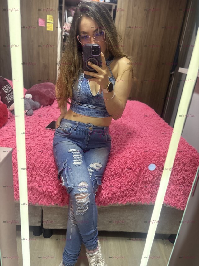 FOTOS DE ANGIE LINDA MONA SANTANDEREANA DISPUESTA A COMPLACERTE