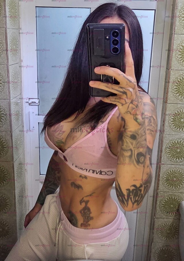 FOTOS DE SEXY TATUADITA CALIENTE, ADICTA AL ORAL PROFUNDO!