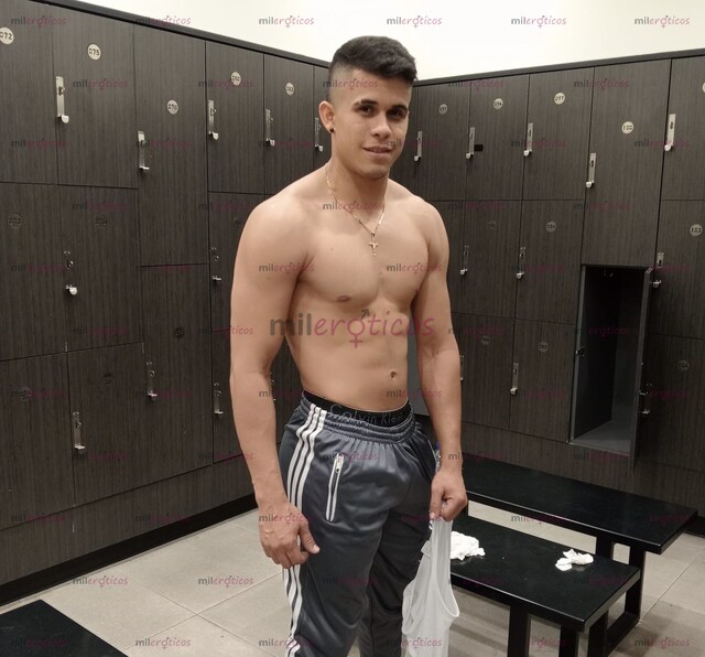 FOTOS DE ÚLTIMO DÍA VENEZOLANO CON BUENA VERGA TE ESPERO