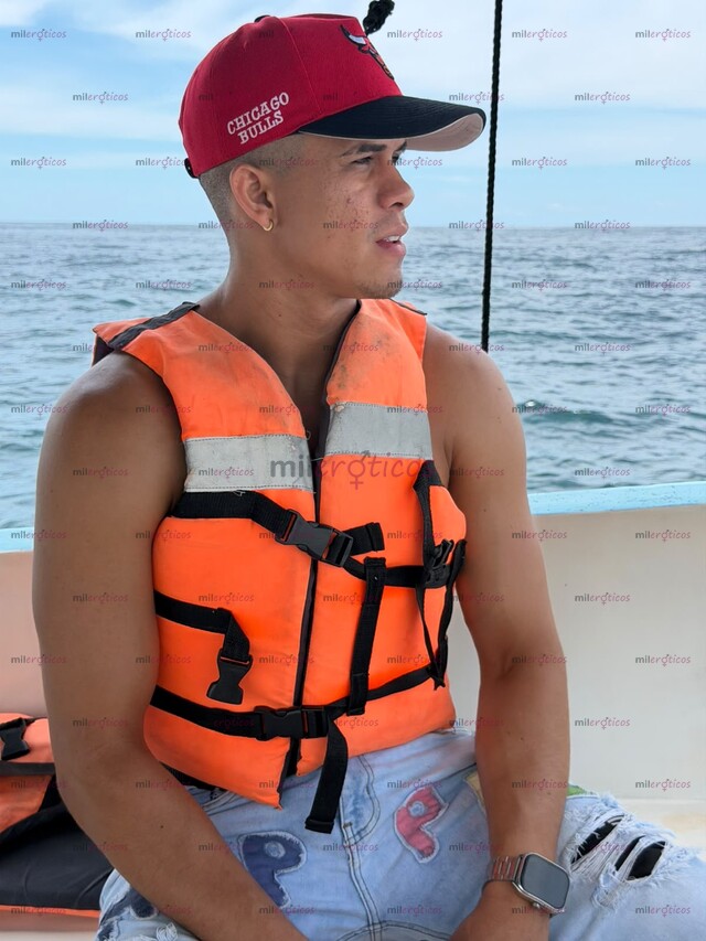 FOTOS DE ÚLTIMO DÍA VENEZOLANO CON BUENA VERGA TE ESPERO