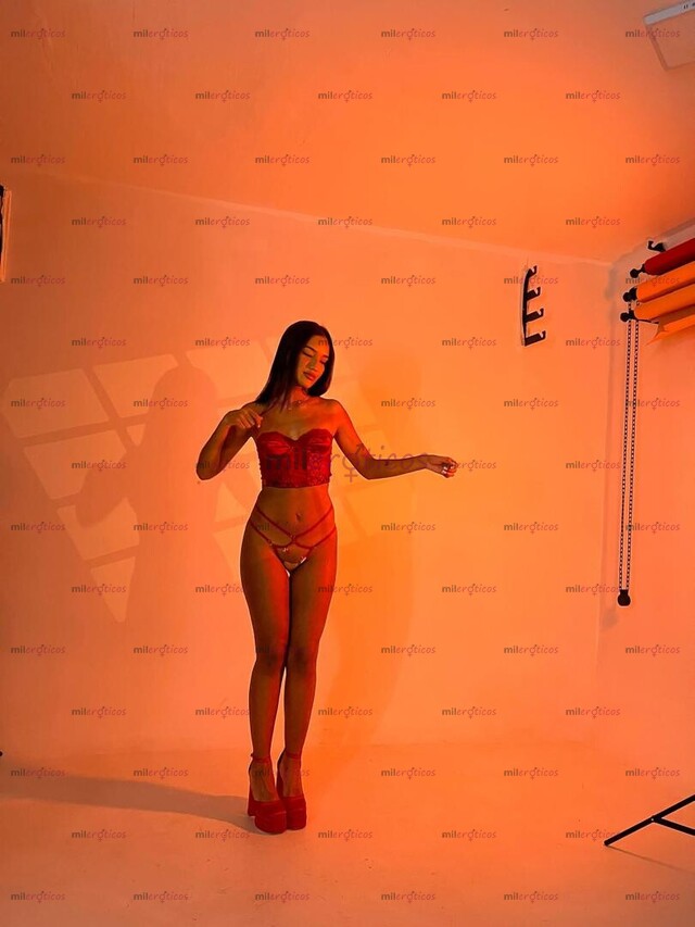 FOTOS DE SOY LA JOVEN PERRITA QUE BUSCA PARA SACARTE LA LECHITA BIEN RICO PAPI UNOS RICO