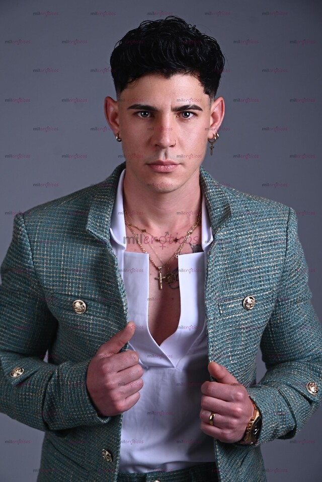 FOTOS DE NUEVO CHICO CUBANO , BISEXUAL , CALIENTE Y MUY DISCRETO