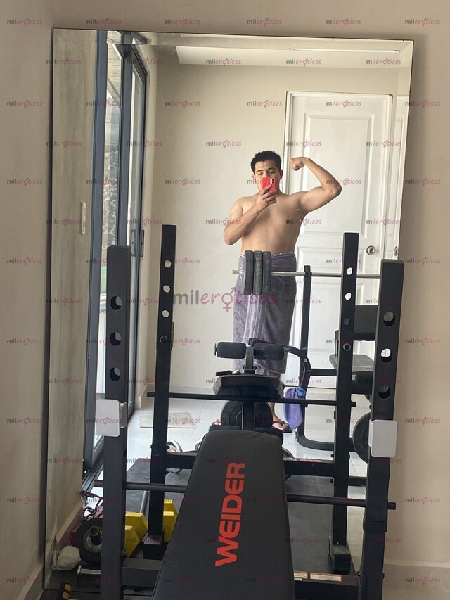 FOTOS DE JOVEN DISPUESTO A LO QUE SEA, CUMPLIR FANTASÍAS