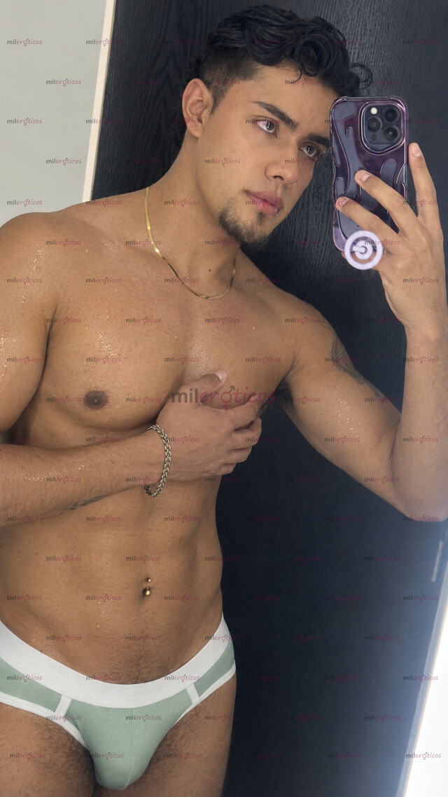 FOTOS DE JOVEN COLOMBIANO XL DE REGRESO AQUI, DISPONIBLE ÚLTIMOS DÍAS!!