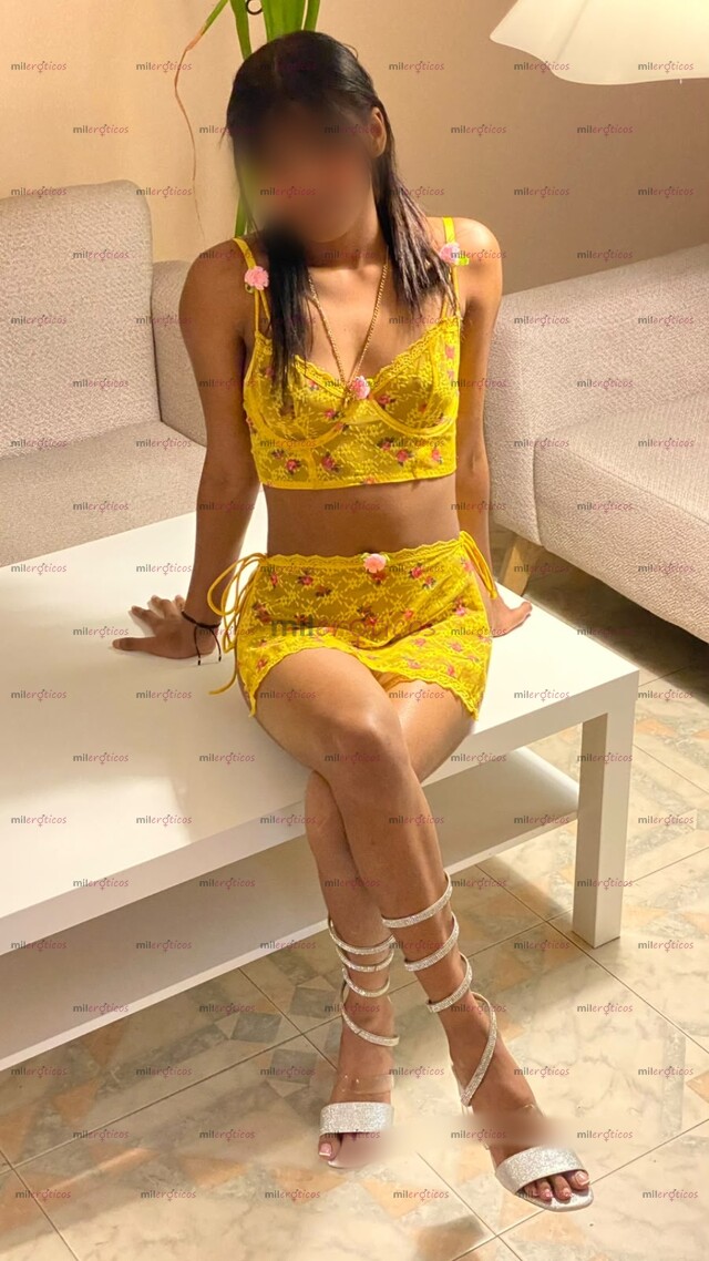 FOTOS DE CAMÍLA HERMOSA MORENA DE LINDA FIGURA DE 18 AÑOS EXCELENTE SERVICIO