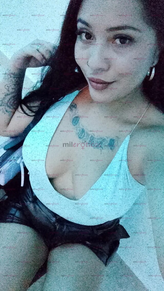 FOTOS DE APRIETO Y ME MOJO MUY RICO DISFRUTEMOS DEL SEXO COMO MAS TE GUSTE