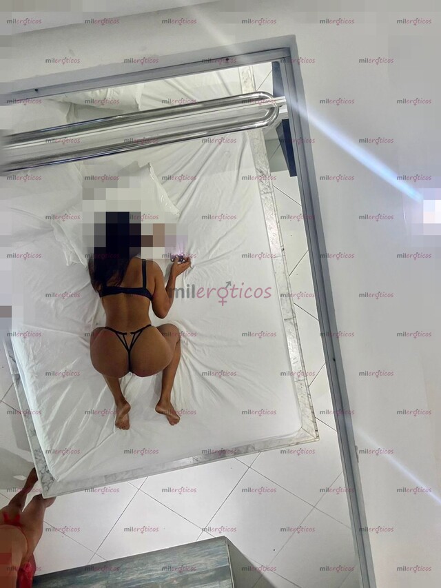 FOTOS DE DANIELA TU FLAQUITA MORENA SEXY COMPLACIENTE