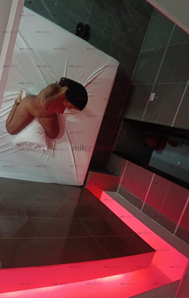 FOTOS DE PELI NEGRA FLACA CON MUCHAS GANAS DE TI BIEN GOLOSA